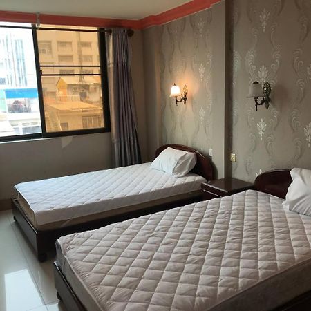 Rs Galaxy Hotel بنوم بنه المظهر الخارجي الصورة