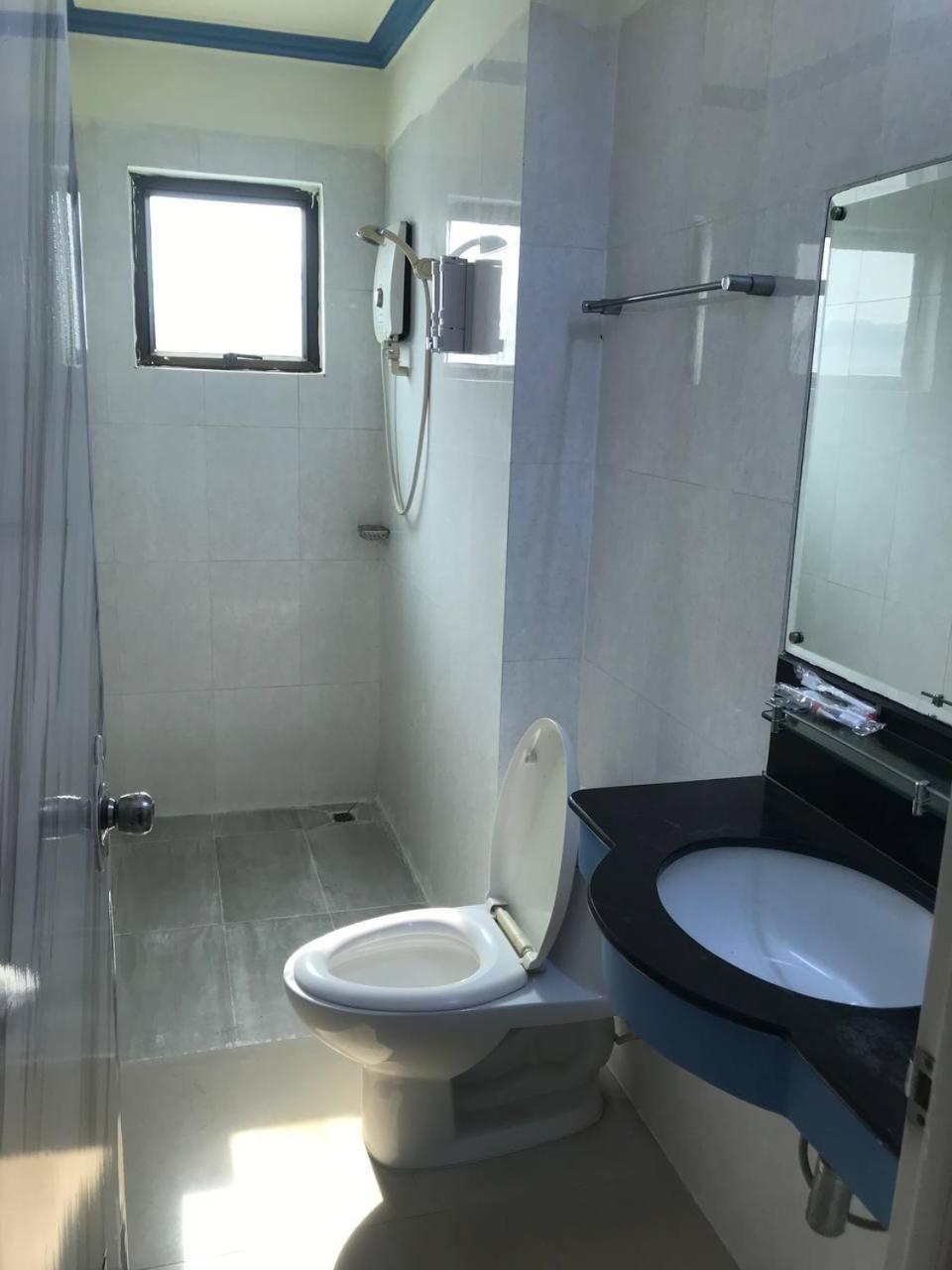 Rs Galaxy Hotel بنوم بنه المظهر الخارجي الصورة