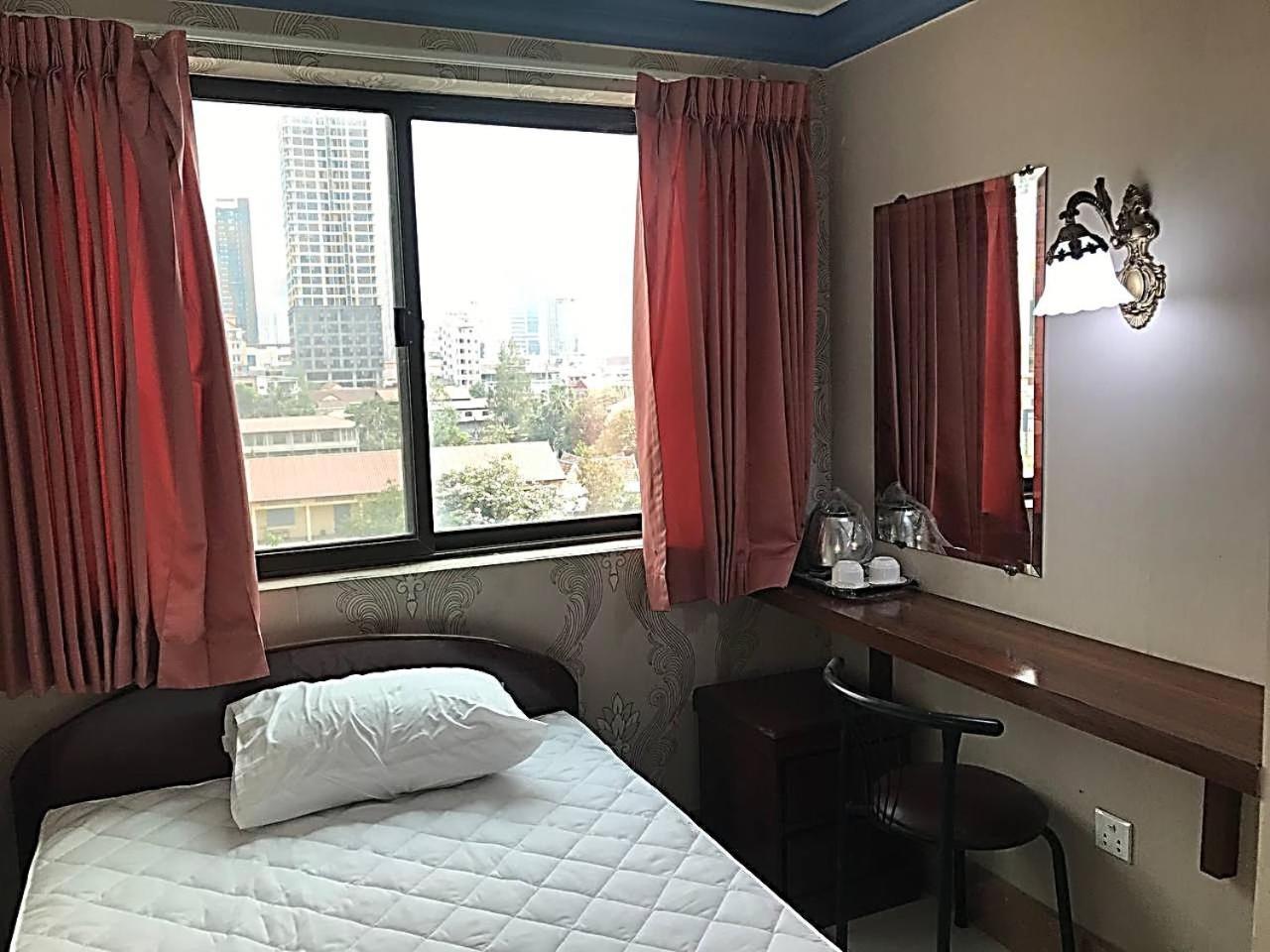 Rs Galaxy Hotel بنوم بنه المظهر الخارجي الصورة